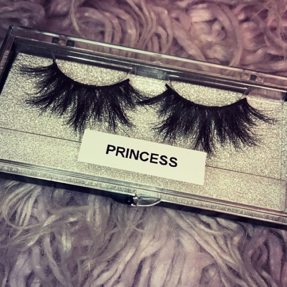 Mink lashes